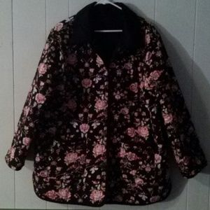 Quilted floral print jacket.